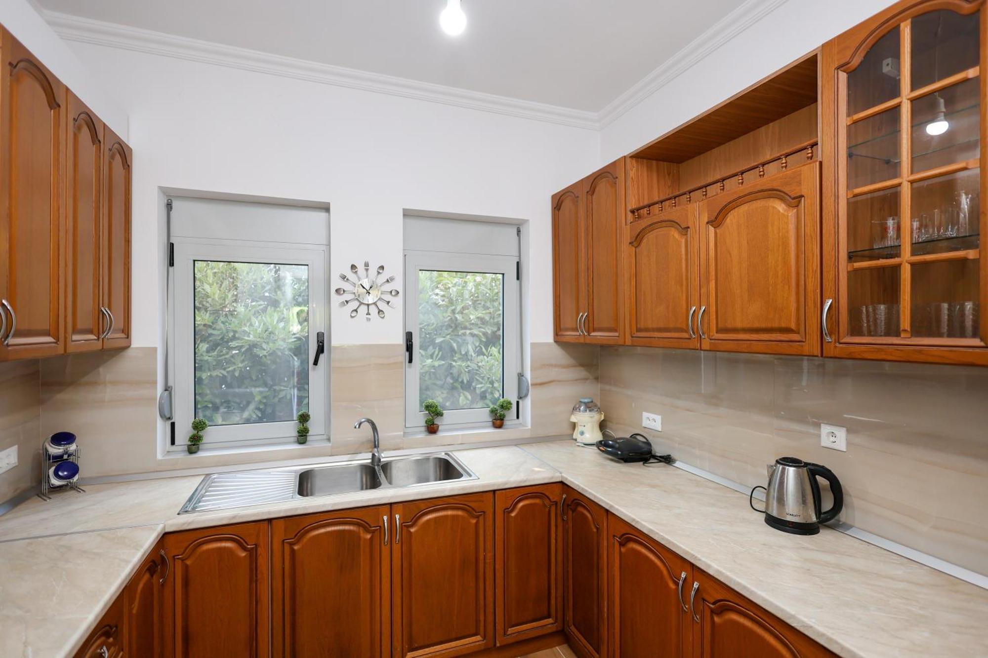 Sara Village Oasis Villa